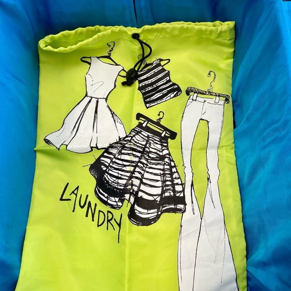 Alice + Olivia Suitcase - Picture 11 of 15